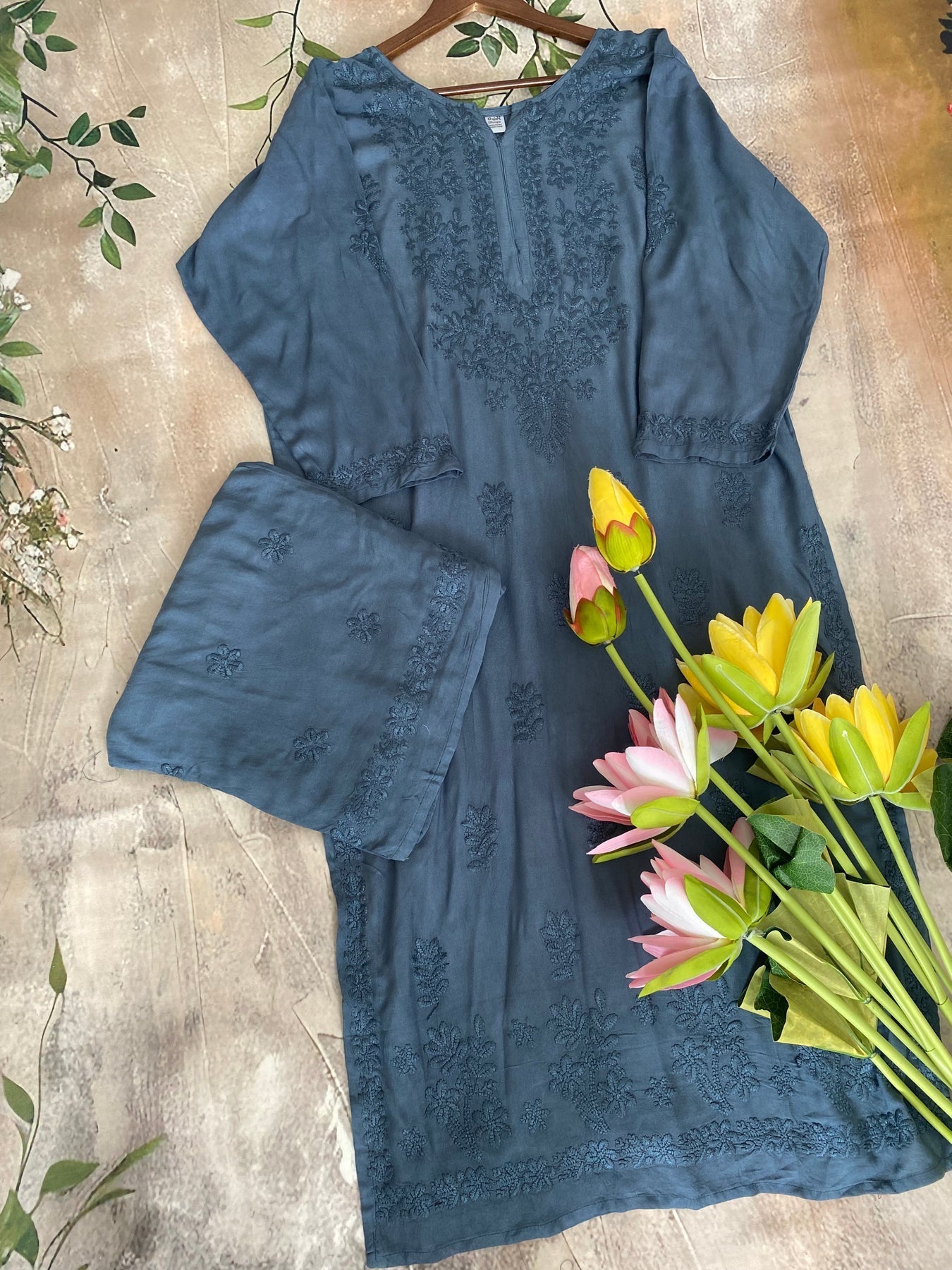 Nazakat Authentic Lucknowi Kurta Set